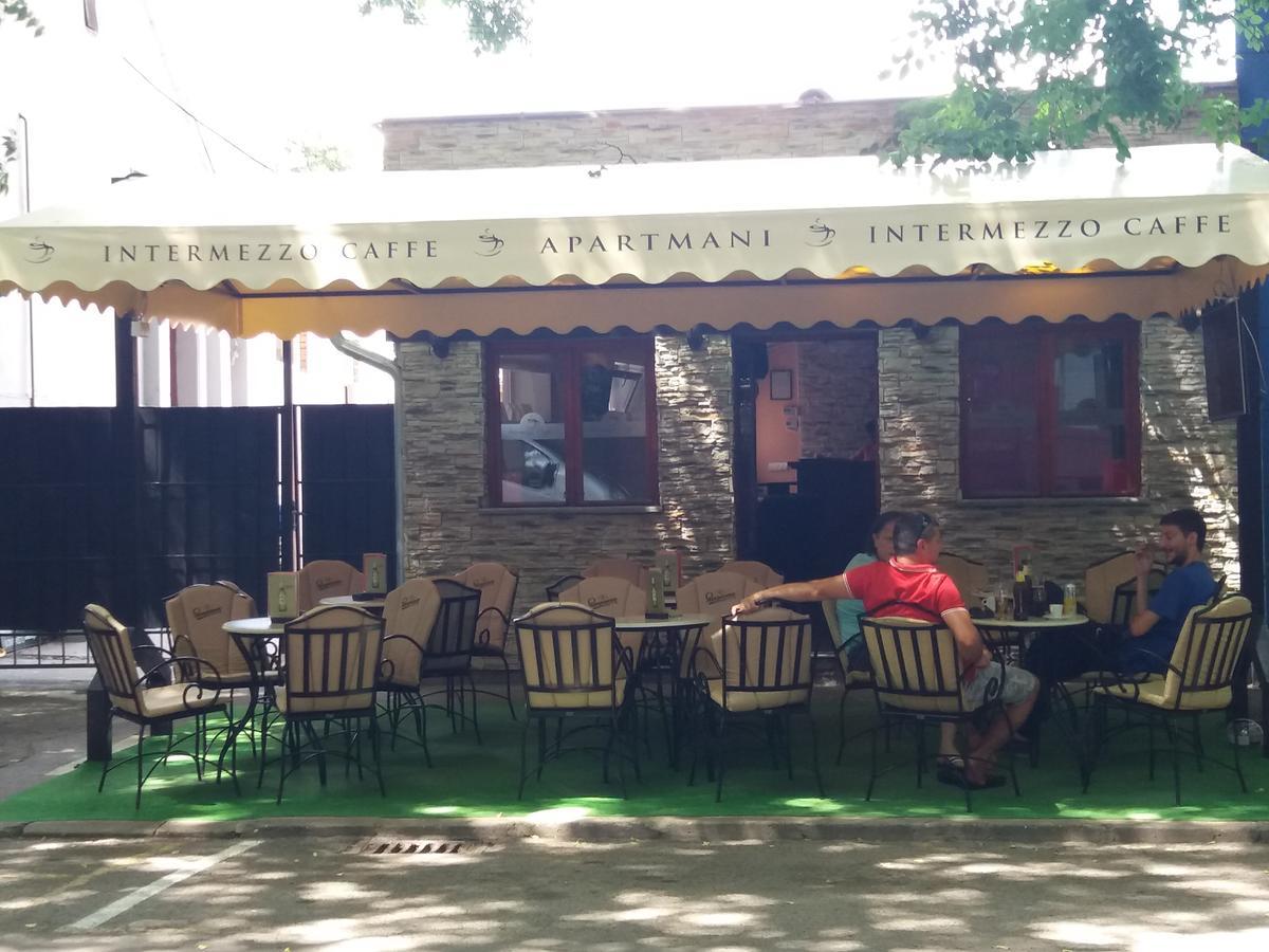 Bed&Breakfast Intermezzo Caffe Kikinda ภายนอก รูปภาพ
